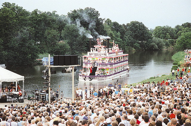 Chesaning Showboat - Old Photo (newer photo)